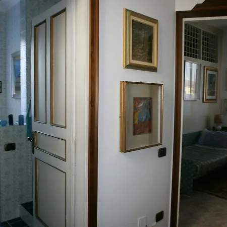 Bed & Breakfast La Rocchetta 3*